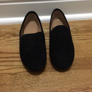 Banana Republic black loafer size 6.5